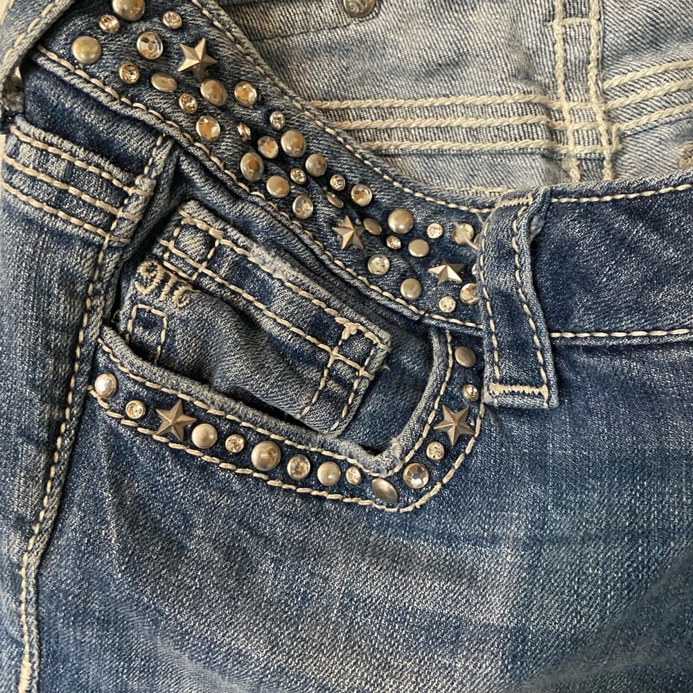 Miss Me JW6047B Boot Size 27 Missing button closure on waist